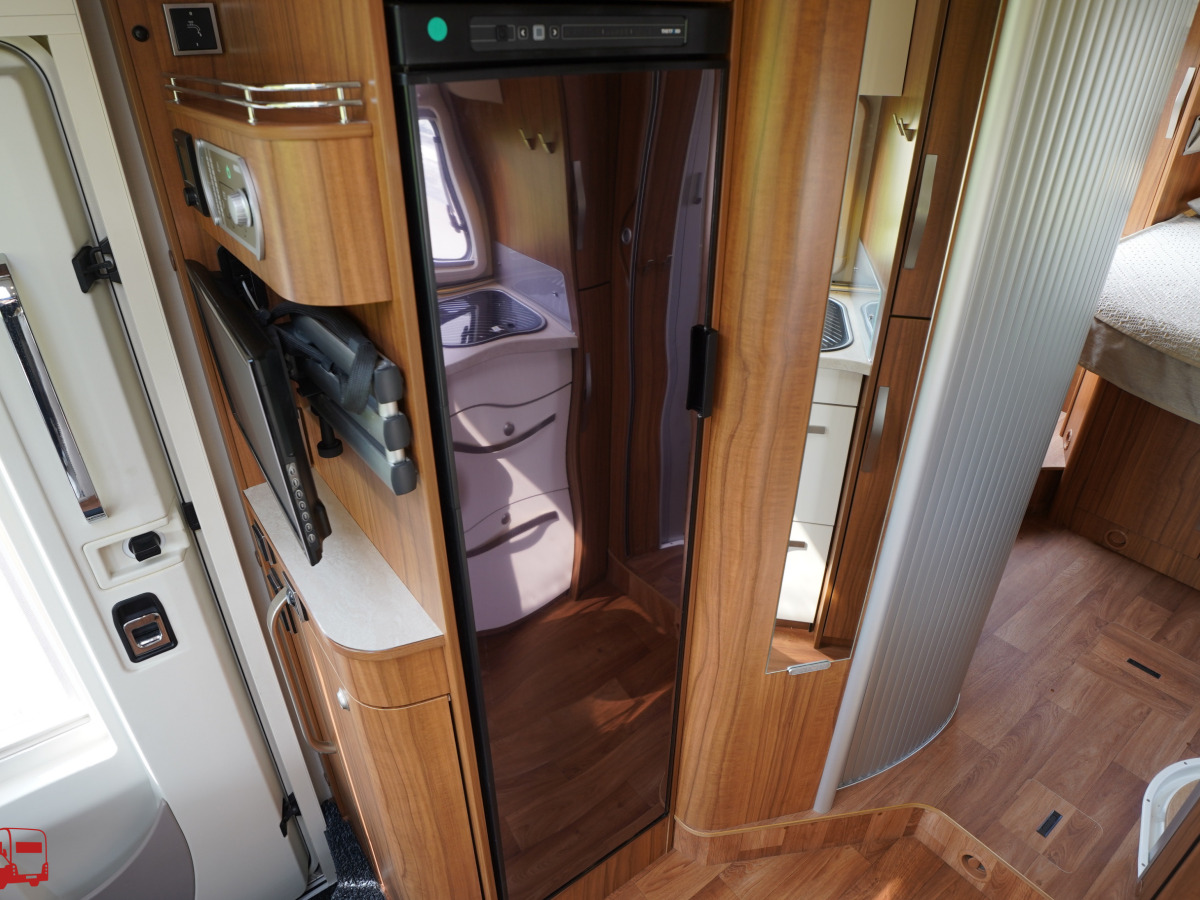 Hymer MLI 630 Queenbädd Mercedes Automat KAMPANJ, bild 31 av 41