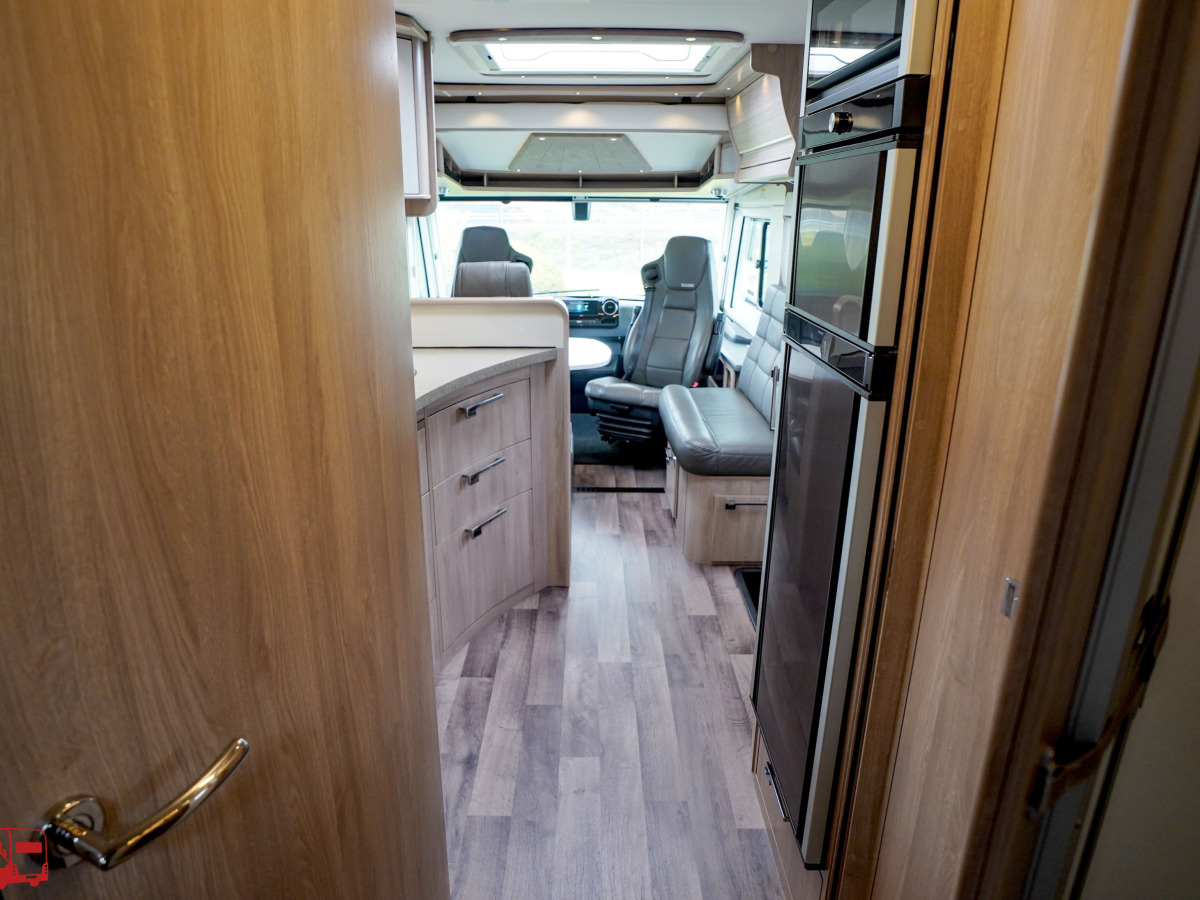 KABE Travel Master Imperial I 910 GB Mercedes, bild 17 av 42