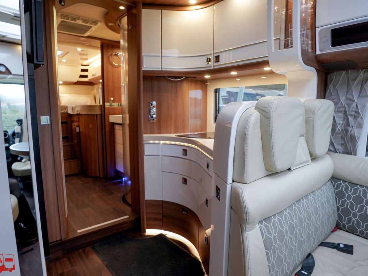 Carthago chic e-line I 61 XL LE Mercedes, bild 11 av 44