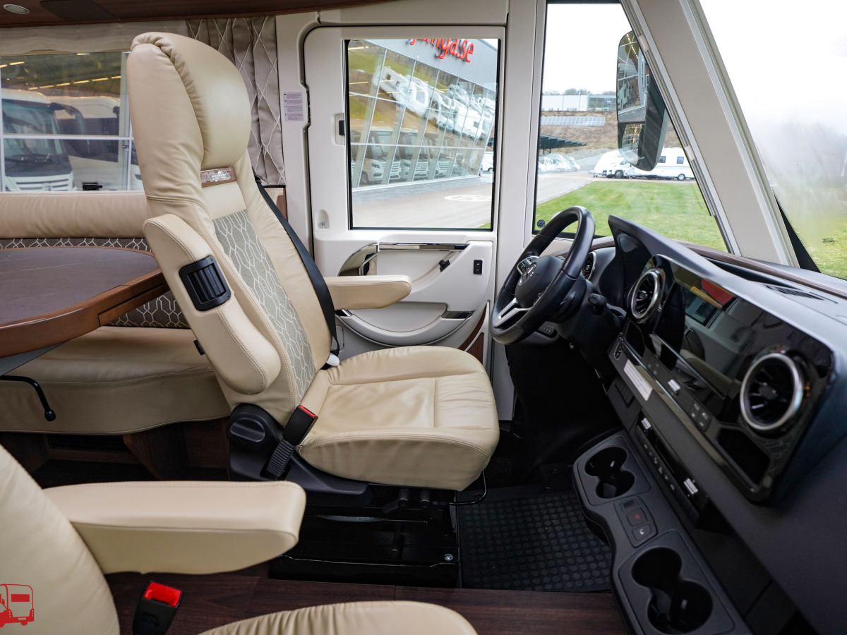 Carthago chic e-line I 61 XL LE Mercedes, bild 43 av 44