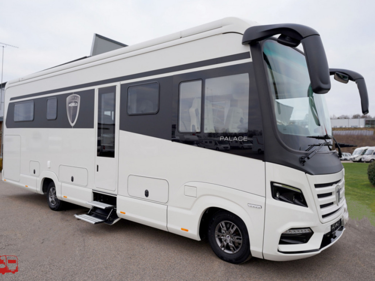 Morelo Palace 90 M - Iveco Queenbädd KAMPANJ, bild 1 av 47