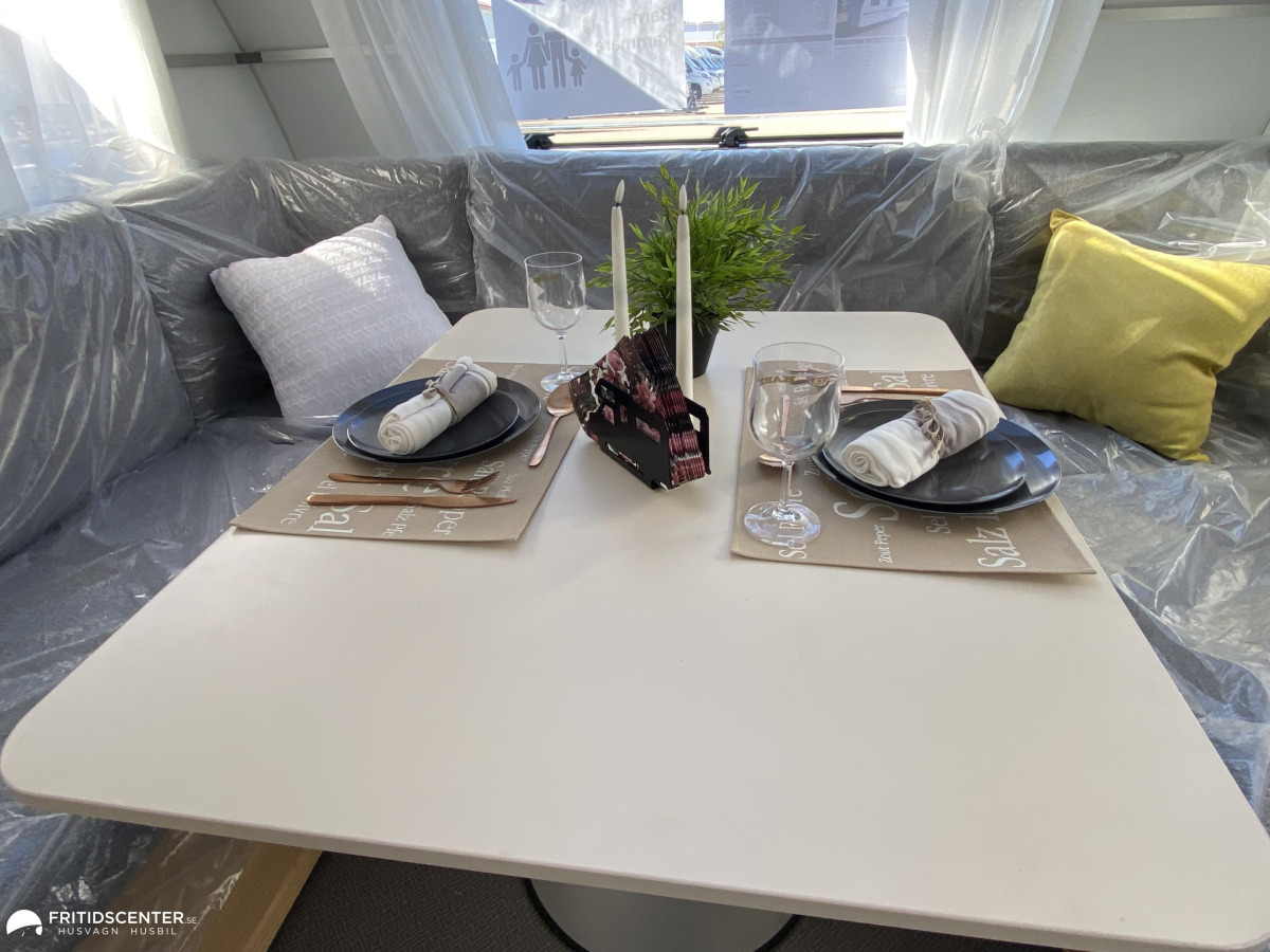 Adria Adora 753 UK *Barnkammare* HÖSTKAMPANJ*, bild 4 av 36