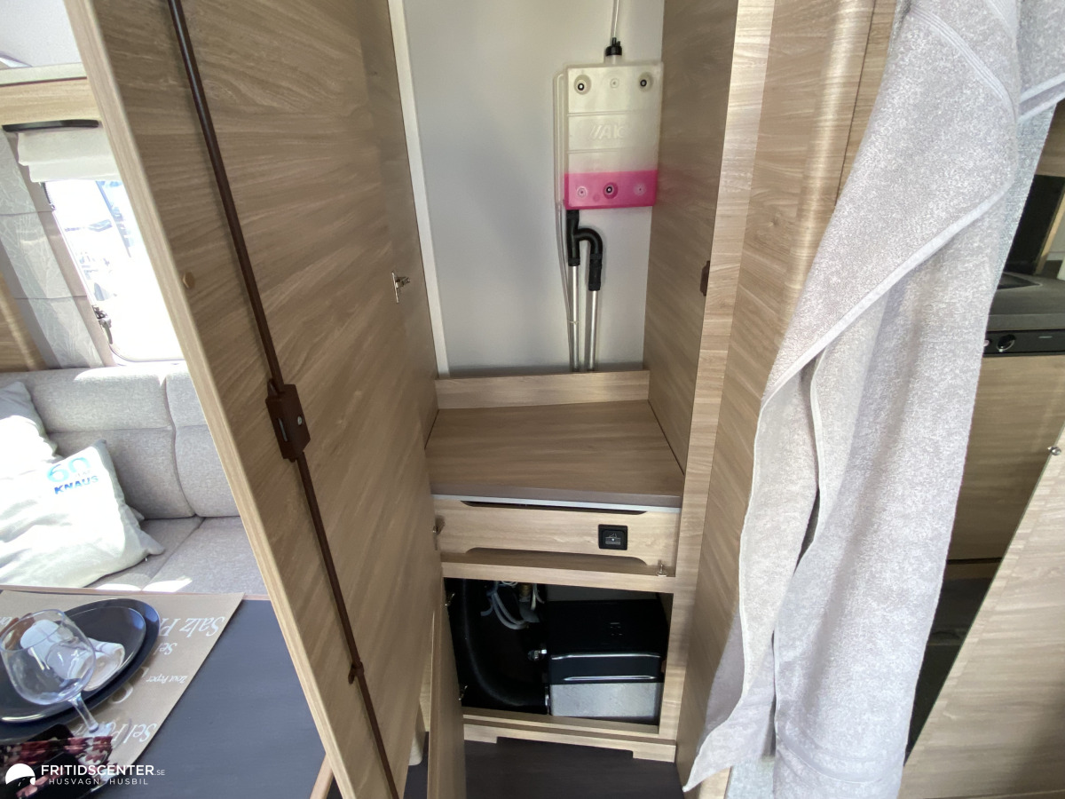 Knaus Südwind 500 EU 60 Y-Edition. Alde värme, bild 21 av 28