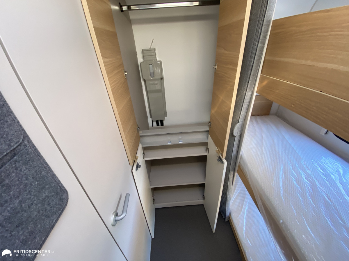Adria Adora 753 UK *Barnkammare* HÖSTKAMPANJ*, bild 23 av 36