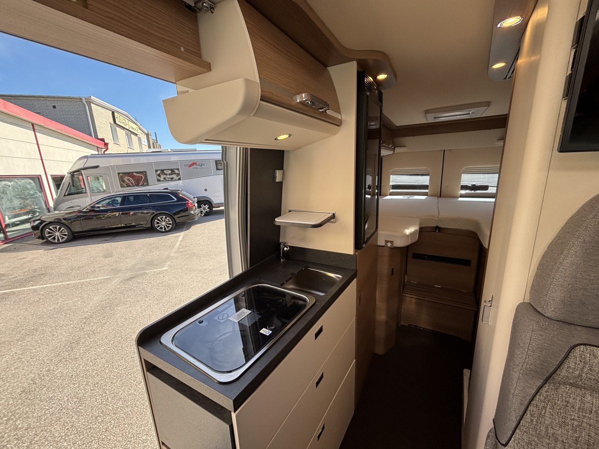 Carthago VAN 640 LE Charming GT, bild 7 av 12