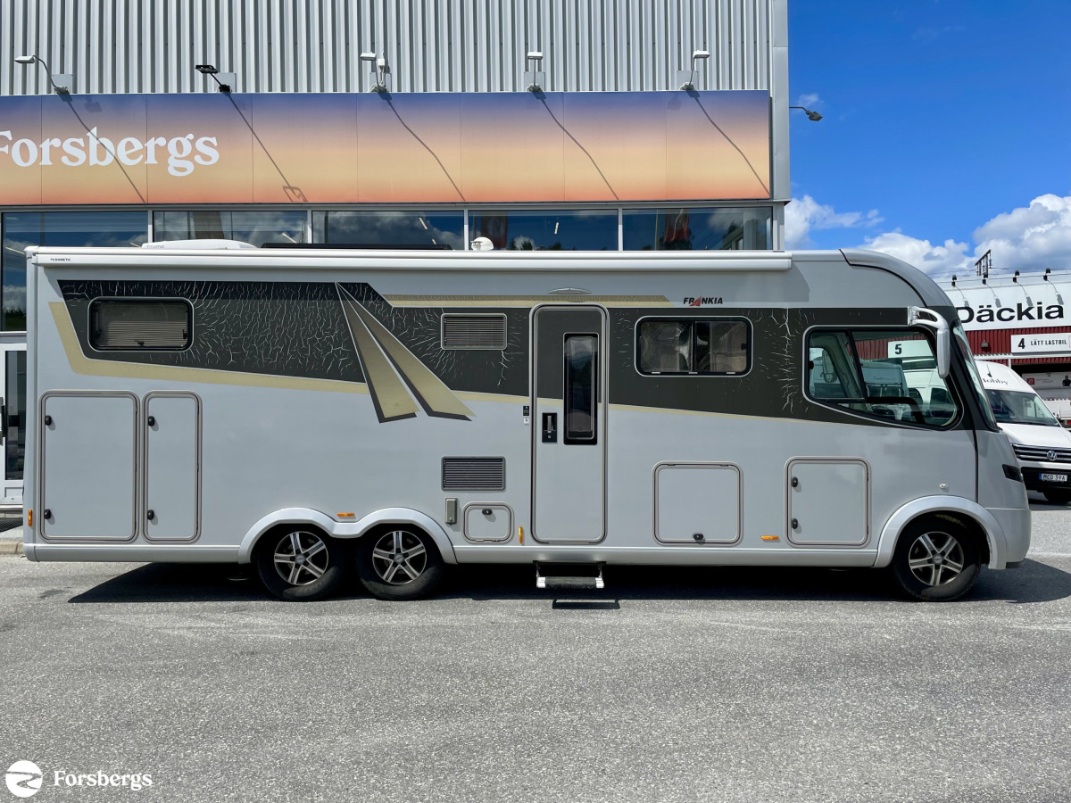 Frankia 840GD F-LINE / Hydrauliska stödben, AC Bodel. Perfekta bilen för camping året runt, Välkomna, bild 2 av 26