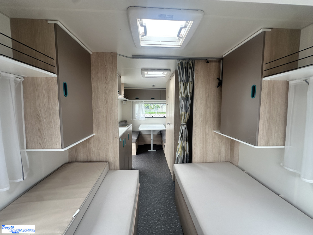 Adria AVIVA 492 LU FÖRTÄLT LÅG TOTALVIKT BÄDDBREDDARE, bild 10 av 15