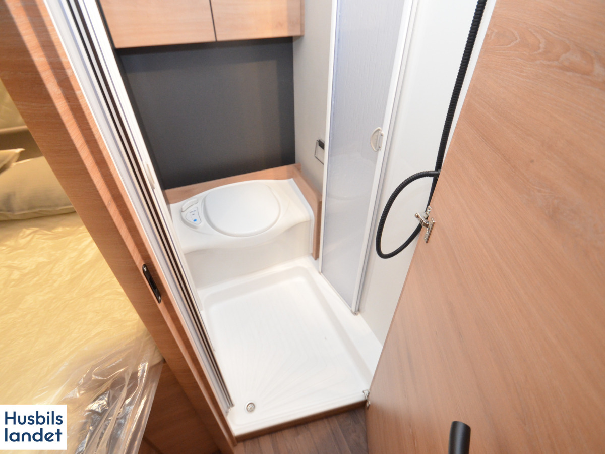 Knaus LVE TI PLATINUM SELECTION 650 MF / Alde Hydr.stödb, bild 8 av 9