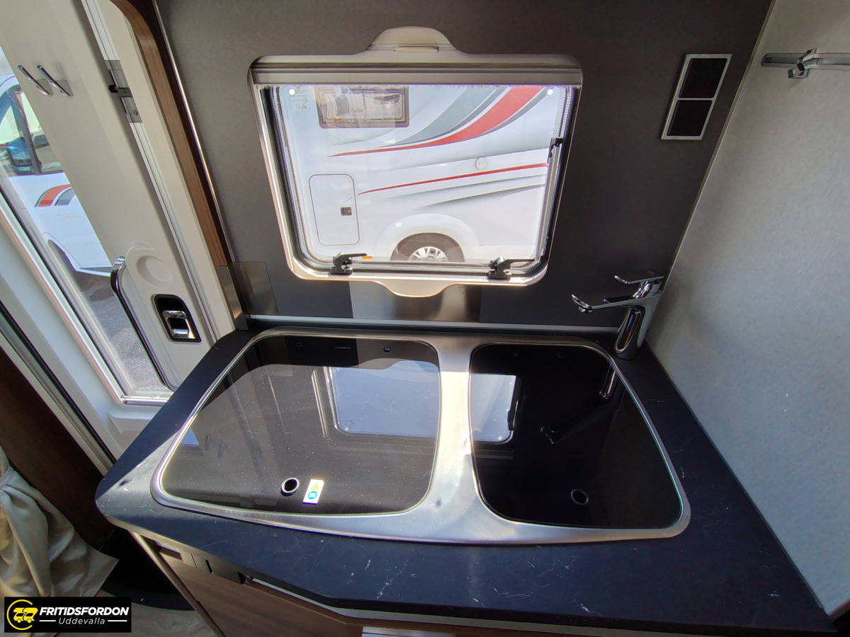 Hymer B 580 MC Hydr.stödben, Alde,Lithium, bild 11 av 17