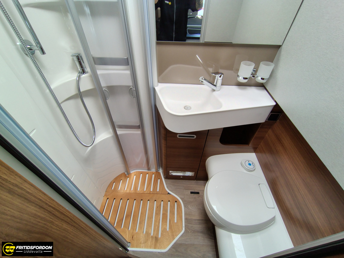 Hymer B 580 MC Hydr.stödben, Alde,Lithium, bild 15 av 17