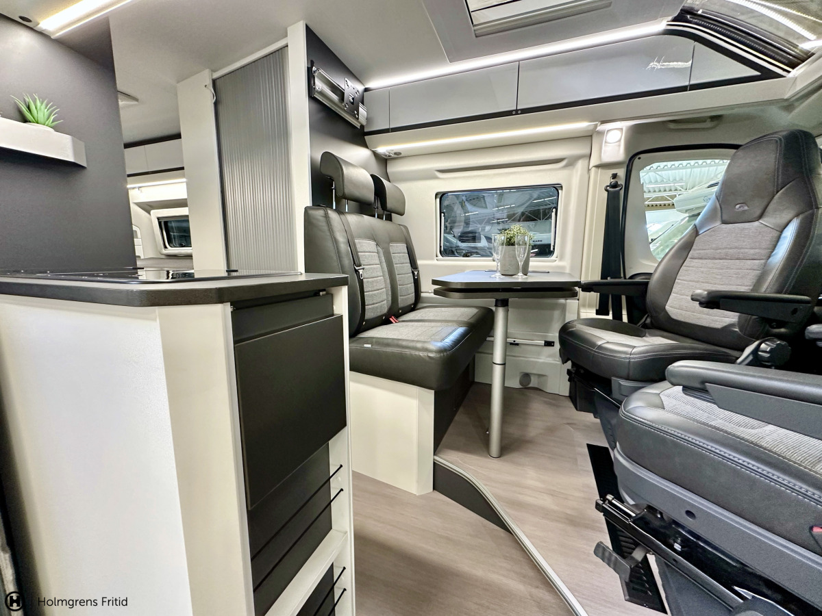 Adria TWIN SUPREME 640 SGX, bild 9 av 18
