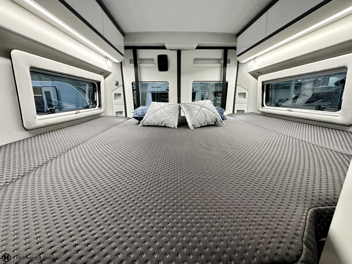 Adria TWIN SUPREME 640 SGX, bild 13 av 18