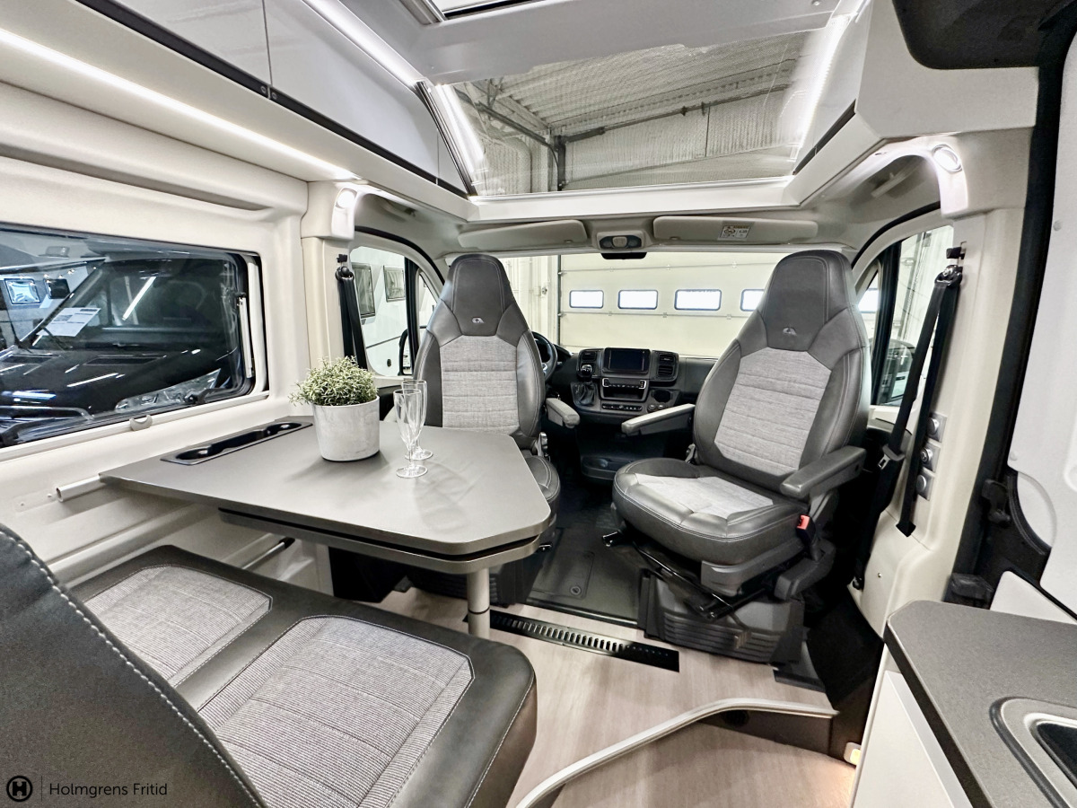 Adria TWIN SUPREME 640 SGX, bild 17 av 18