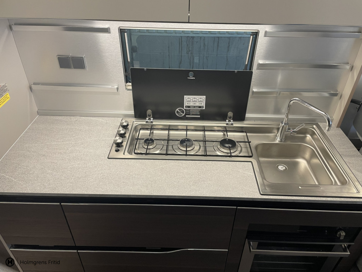 Adria Alpina 583 LP, bild 8 av 21