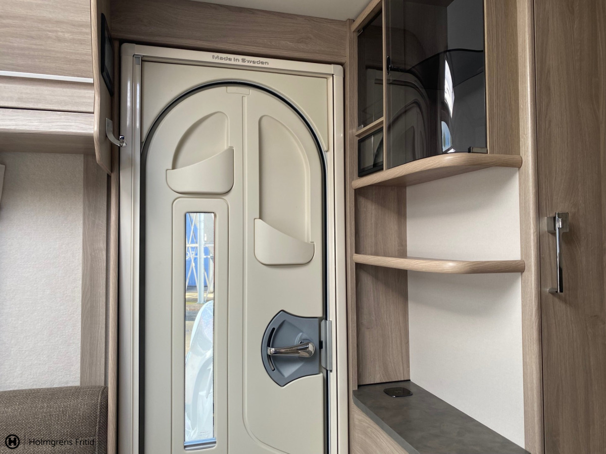 KABE Royal 600 CXL KS AC Panaroma fönster, bild 5 av 18