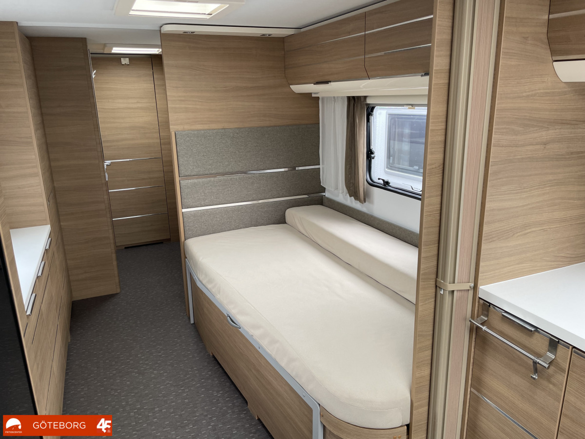 Adria ADORA 753 UK *Barnkammare / AC / 7 sovplatser, bild 15 av 29