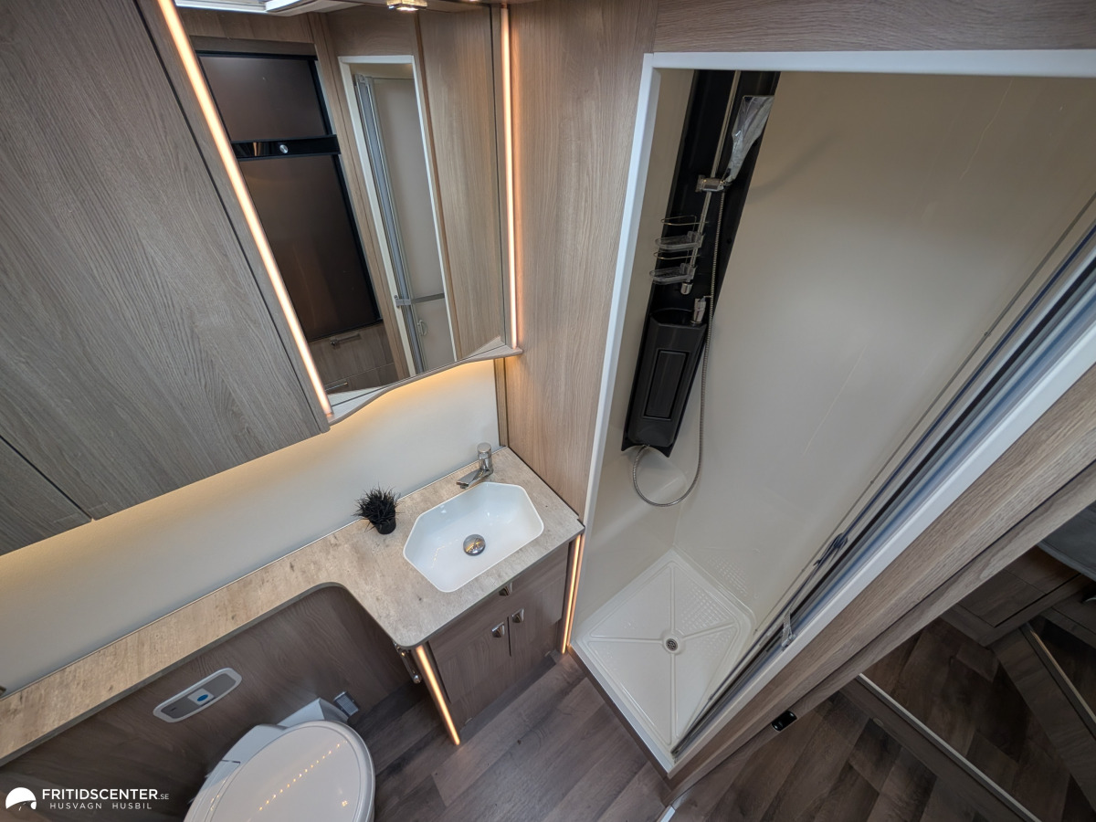 KABE Travel Master Royal X 880 LQB *Queenbädd / Premiumkomfort, bild 17 av 40