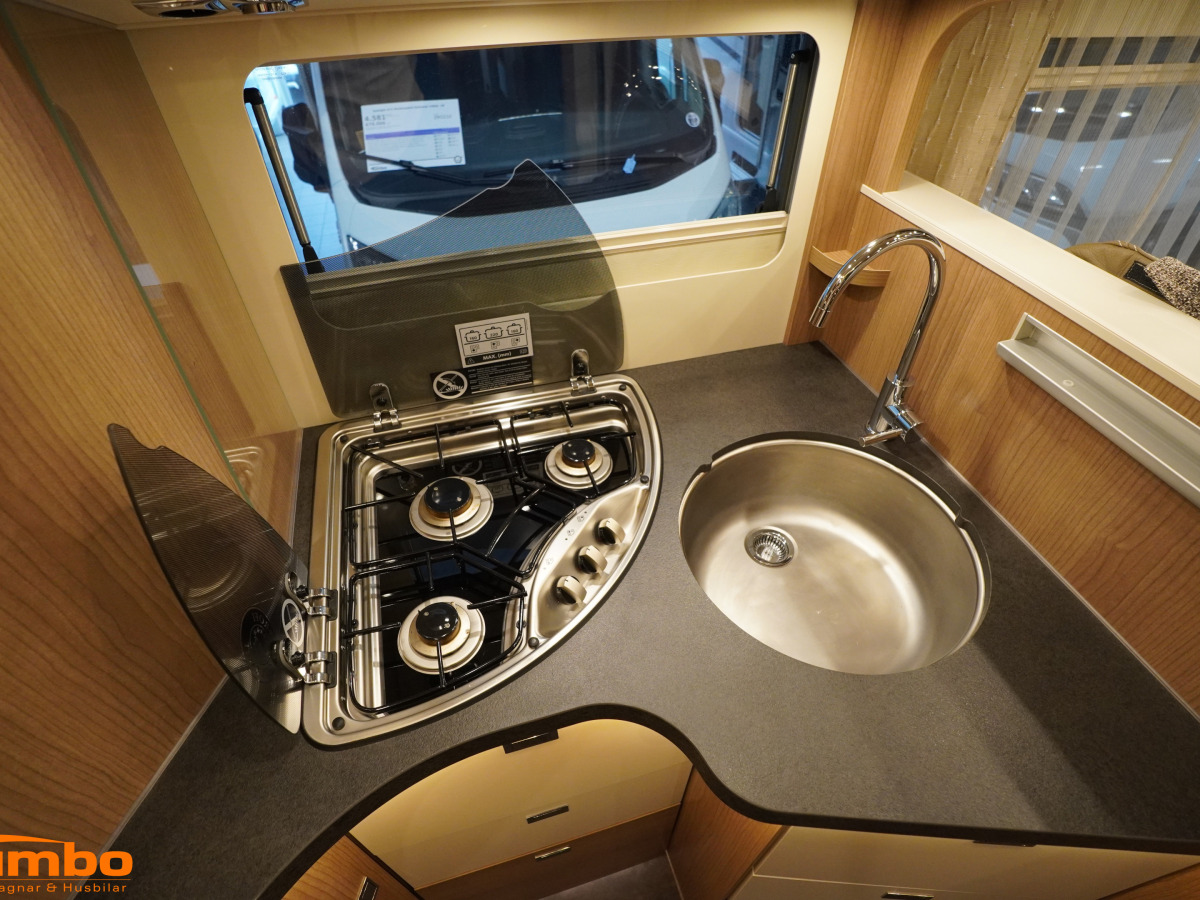 Malibu T 490 LE Automat 180hk Alde dragkrok solcell, bild 8 av 23