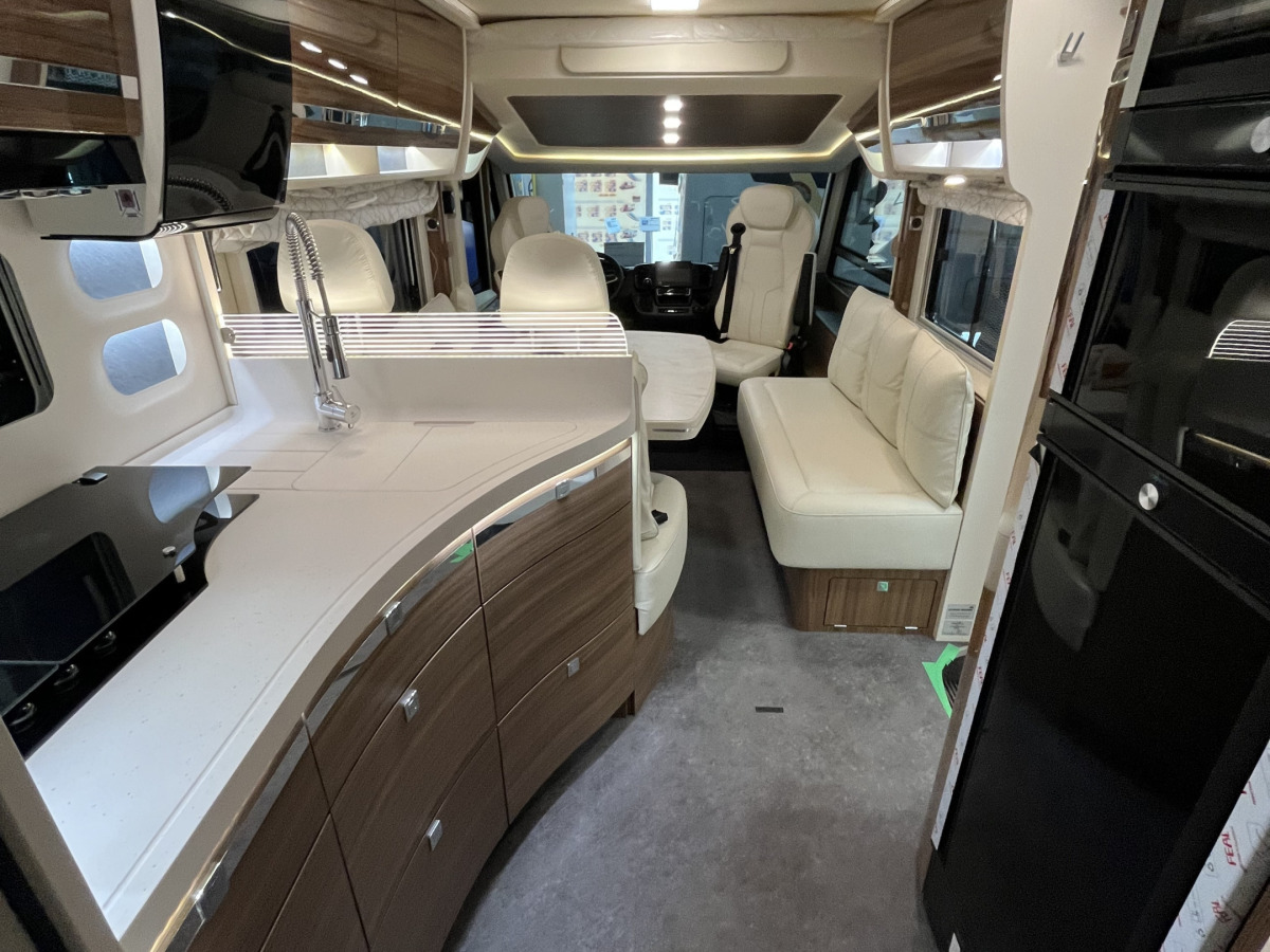 Eura Mobil Integra 890 EB/Alde/Automat/180hk/skinn/mm- Extra Öppet Lördag o Söndag, bild 13 av 14