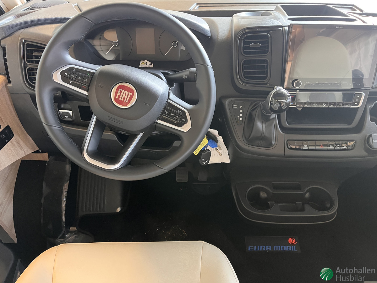 Eura Mobil Integra Line 730 EF / Oktoberfest /, bild 6 av 8