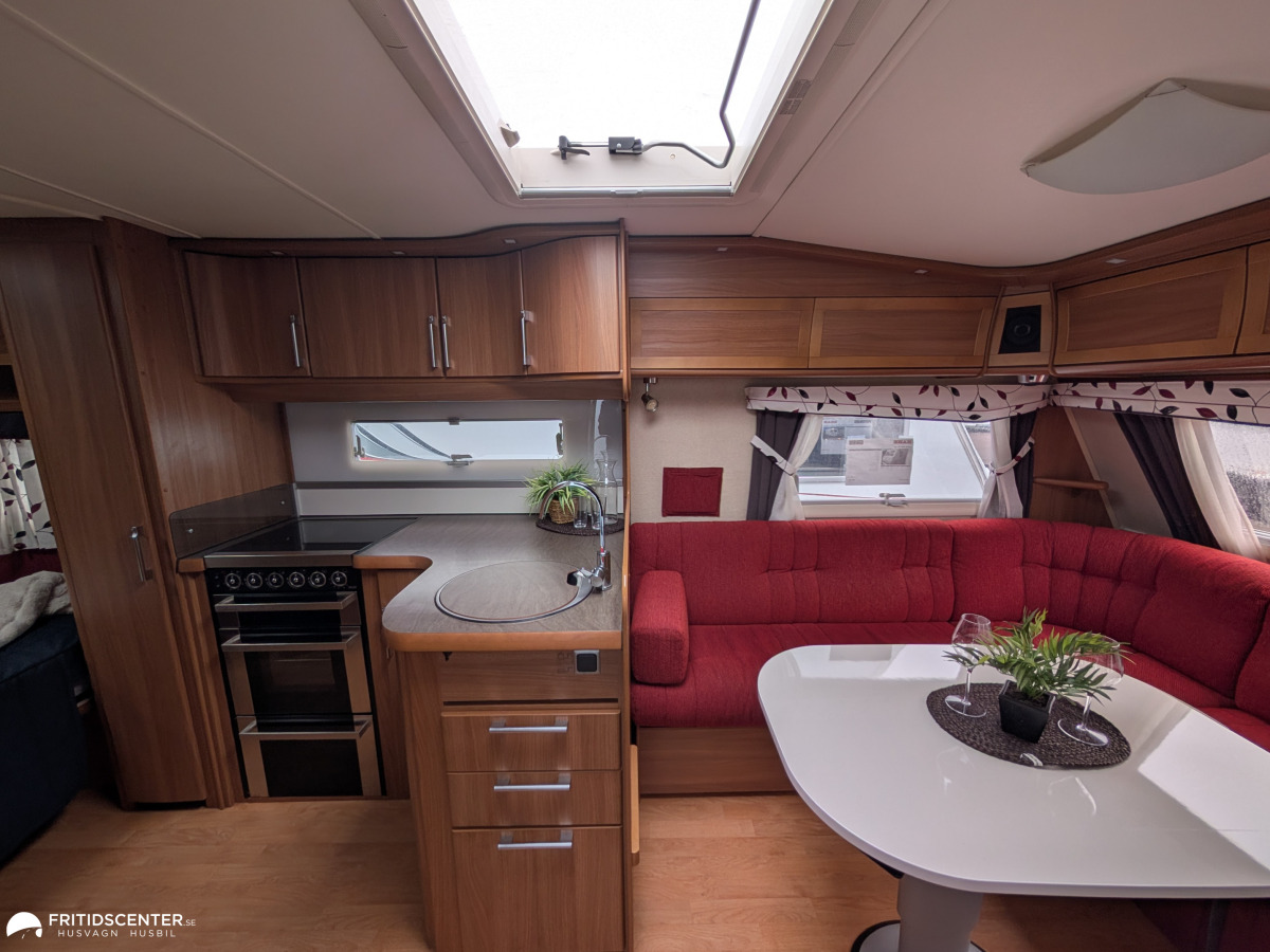 KABE ROYAL 590 LXL KS *Rymligt kök / TV bänk / L-soffa, bild 8 av 17