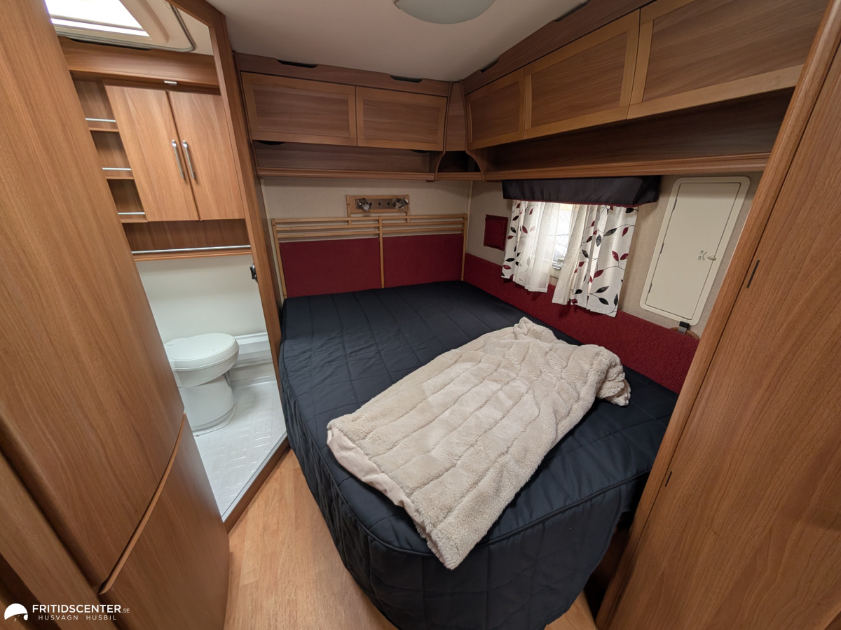 KABE ROYAL 590 LXL KS *Rymligt kök / TV bänk / L-soffa, bild 13 av 17