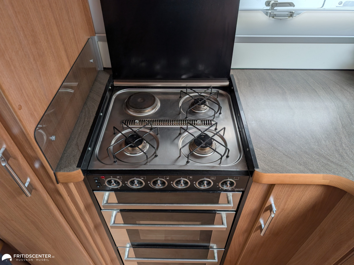 KABE ROYAL 590 LXL KS *Rymligt kök / TV bänk / L-soffa, bild 15 av 17