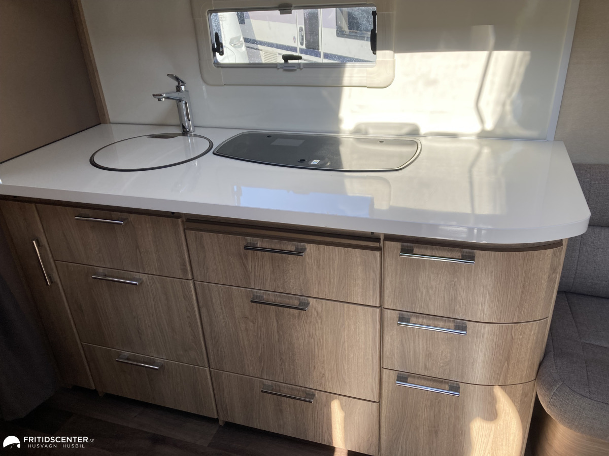 KABE CLASSIC 560 XL KS *Året runt vagn / Förtält, bild 4 av 11