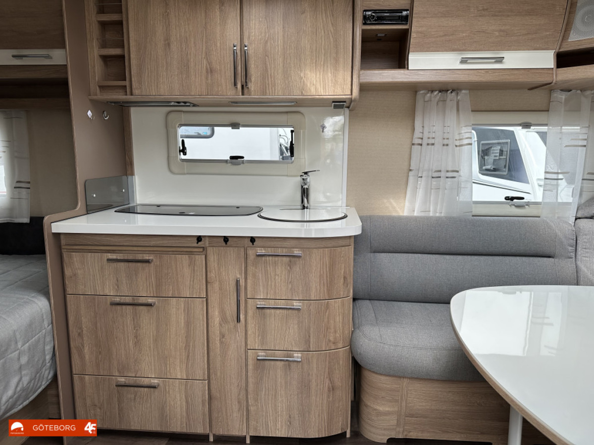 KABE CLASSIC 470 XL KS *Året runt / Dubbelbädd / Kompakt, bild 5 av 13