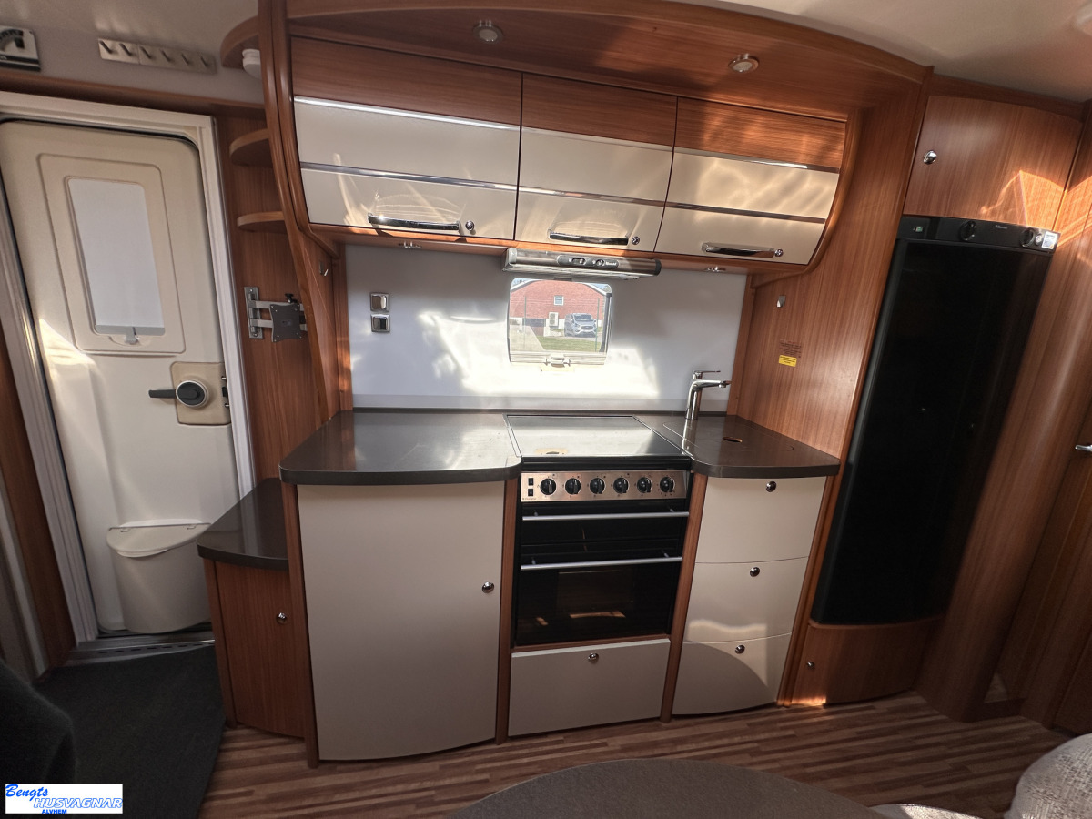 Adria ALPINA 663 PT FÖRTÄLT ALDE MYCKET UTRUSTNING, bild 8 av 14