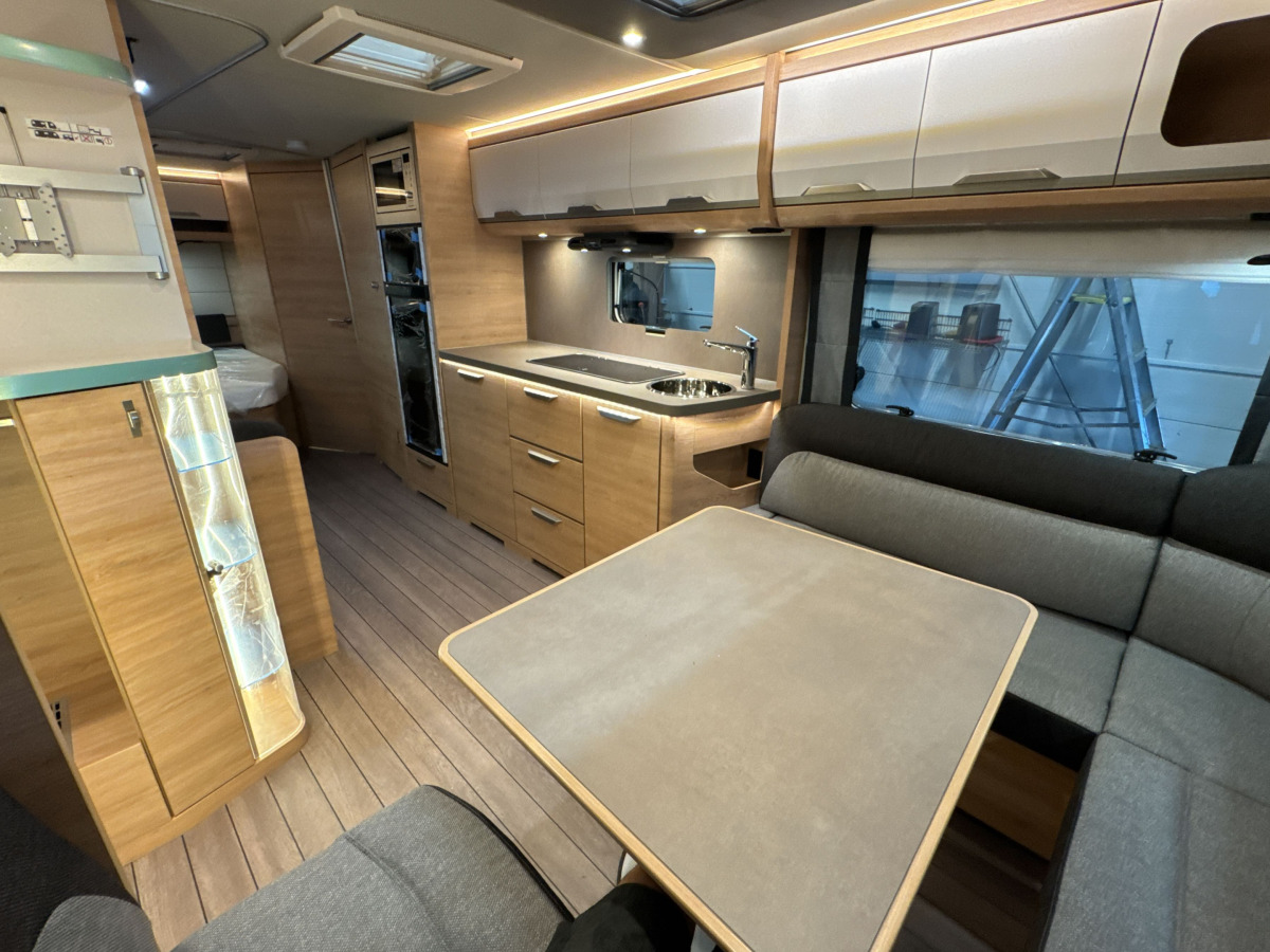 Knaus SÜDWIND BLACK SELECTION 650 UDF, bild 8 av 15