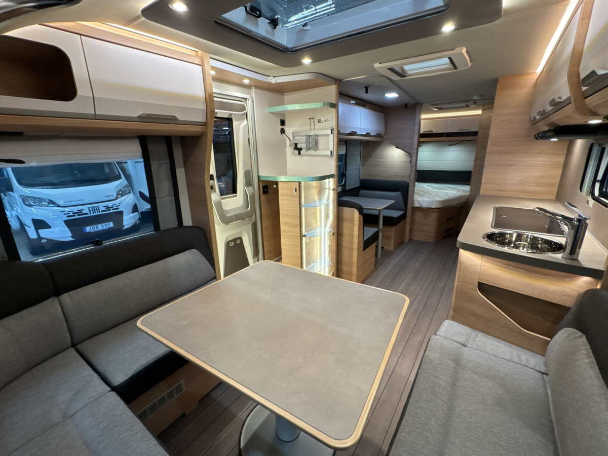 Knaus SÜDWIND BLACK SELECTION 650 UDF, bild 9 av 15