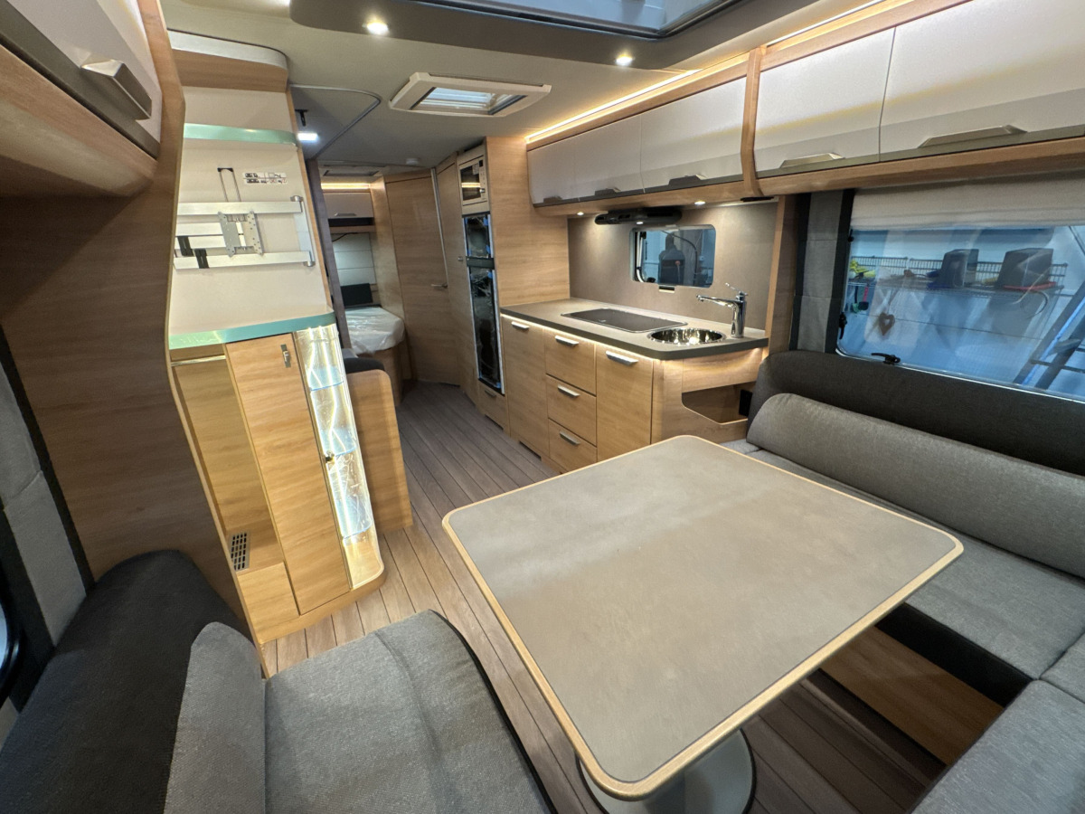 Knaus SÜDWIND BLACK SELECTION 650 UDF, bild 10 av 15
