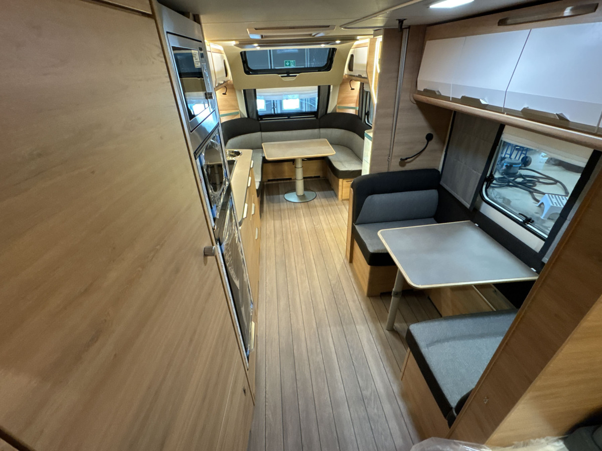 Knaus SÜDWIND BLACK SELECTION 650 UDF, bild 13 av 15