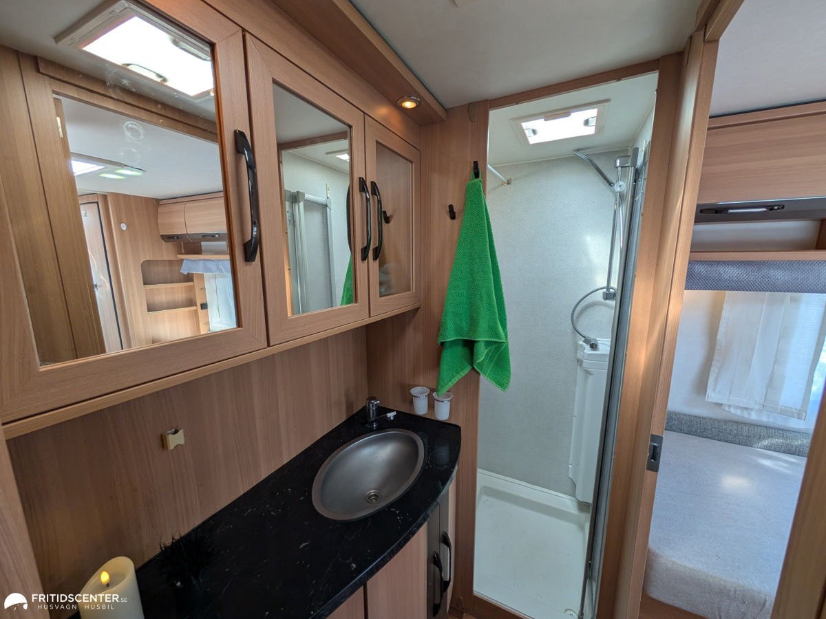LMC MUSICA 540 E *Långbäddar / AL-KO / Stort badrum, bild 16 av 24