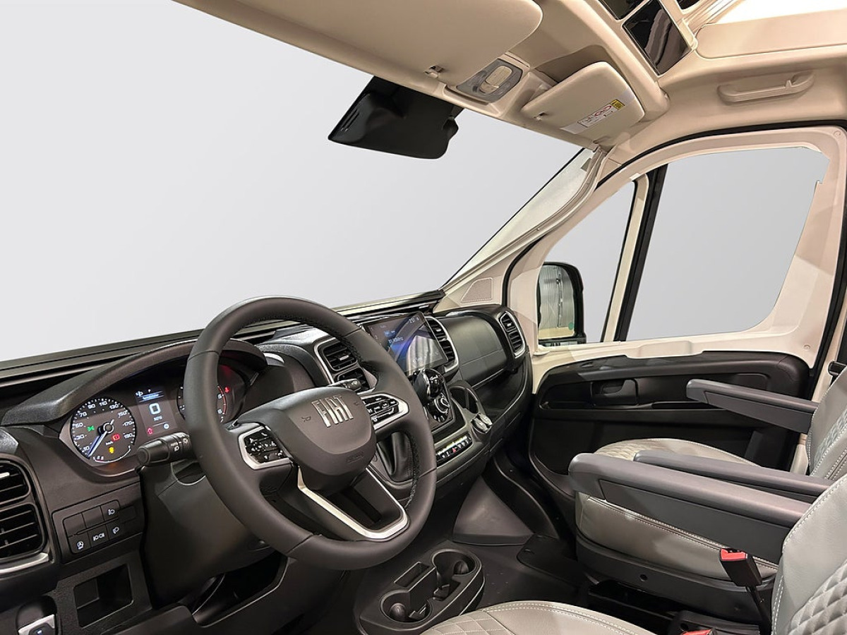 CHALLENGER V217 SPORT AUTOMAT Långbädd ADAPTIV FARTHÅLLARE, bild 28 av 33