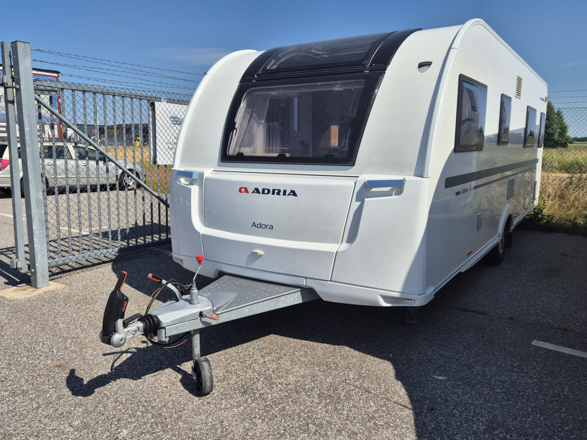 Adria Adora 613 UT (Lufttält)(Queensbed), bild 1 av 8