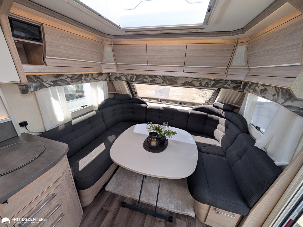 KABE ROYAL 600 TDL KS *Långbäddar / Boxmarkis Förtält, bild 2 av 24