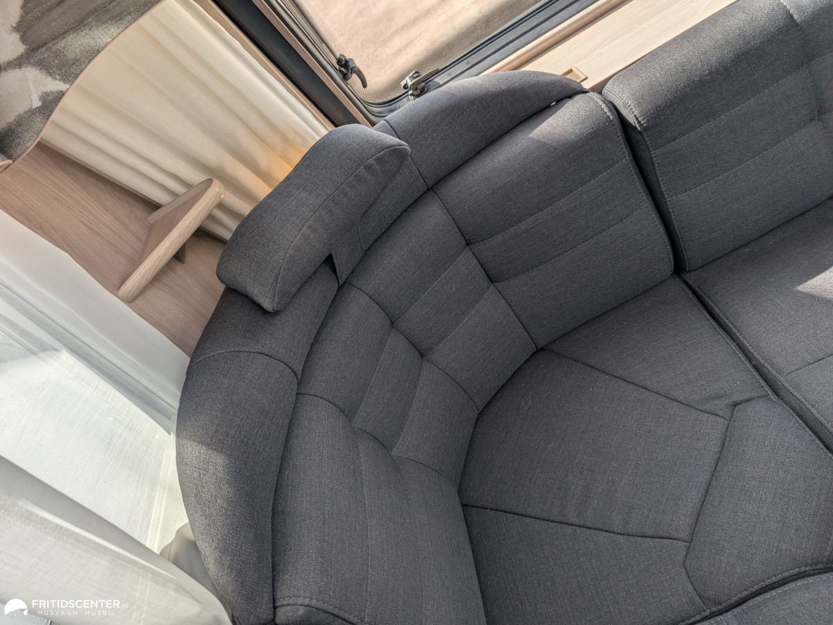 KABE ROYAL 600 TDL KS *Långbäddar / Boxmarkis Förtält, bild 3 av 24