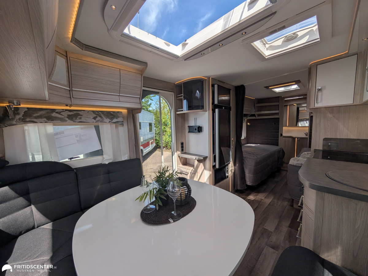 KABE ROYAL 600 TDL KS *Långbäddar / Boxmarkis Förtält, bild 4 av 24