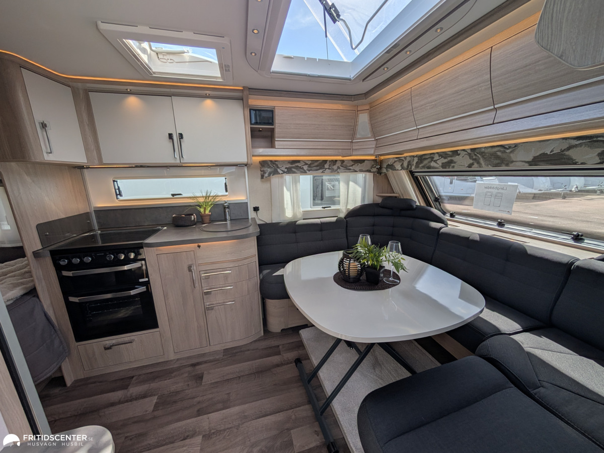 KABE ROYAL 600 TDL KS *Långbäddar / Boxmarkis Förtält, bild 6 av 24