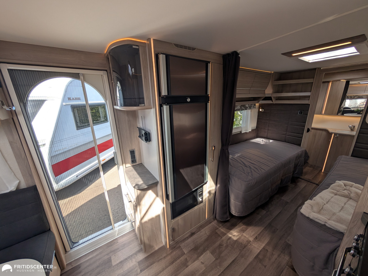 KABE ROYAL 600 TDL KS *Långbäddar / Boxmarkis Förtält, bild 9 av 24