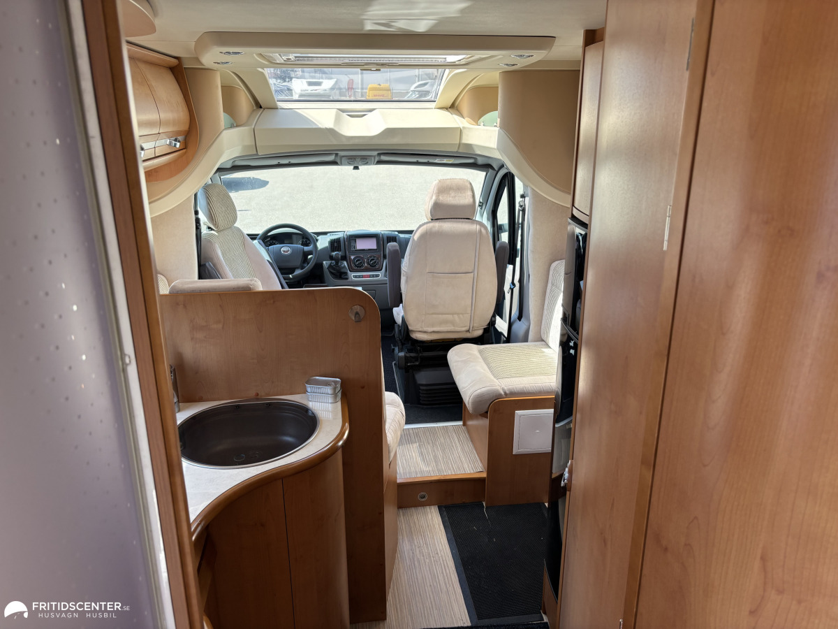 Rapido 7090 F, bild 12 av 32