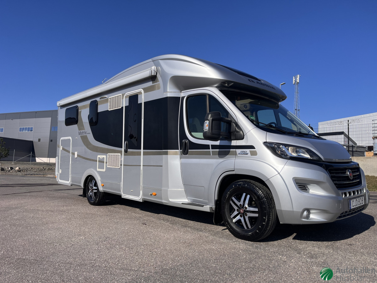 Adria MATRIX M 670SL / EXTRA-Öppet Lördag Söndag, bild 1 av 13