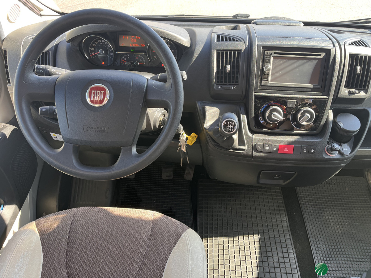 Adria MATRIX M 670SL / EXTRA-Öppet Lördag Söndag, bild 3 av 13