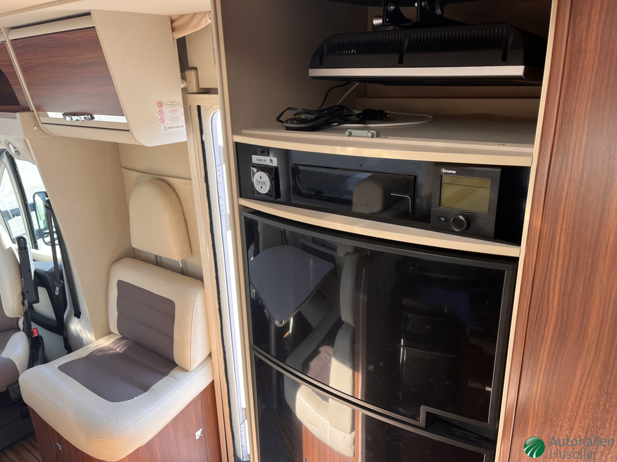 Adria MATRIX M 670SL / EXTRA-Öppet Lördag Söndag, bild 8 av 13