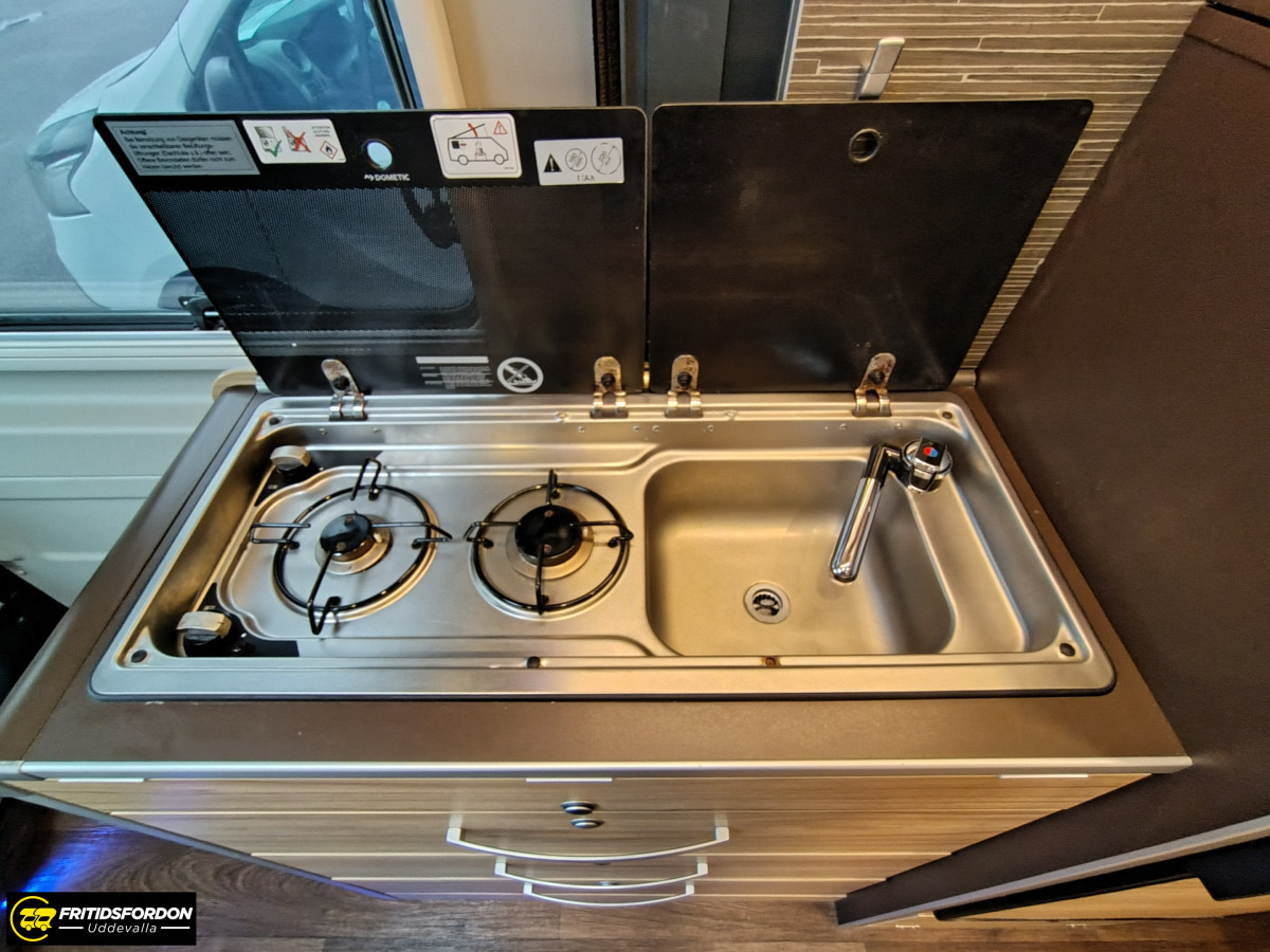 Hymer YELLOWSTONE Långbädd 180Hk Automat, bild 13 av 20