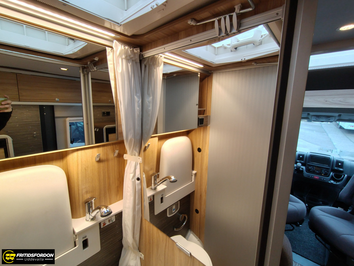 Hymer YELLOWSTONE Långbädd 180Hk Automat, bild 20 av 20
