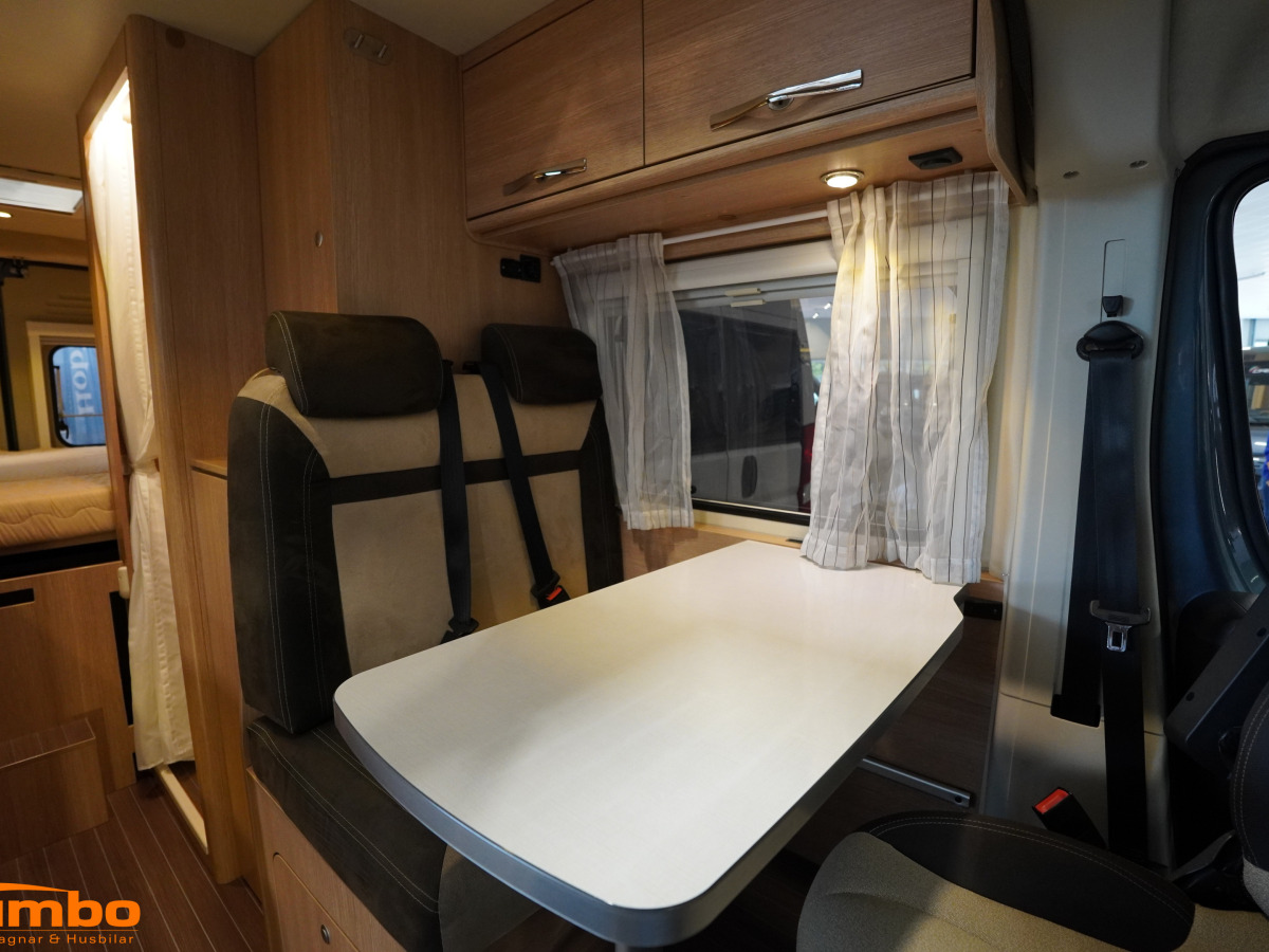Roadcar 640 Van, Automat, bild 5 av 18