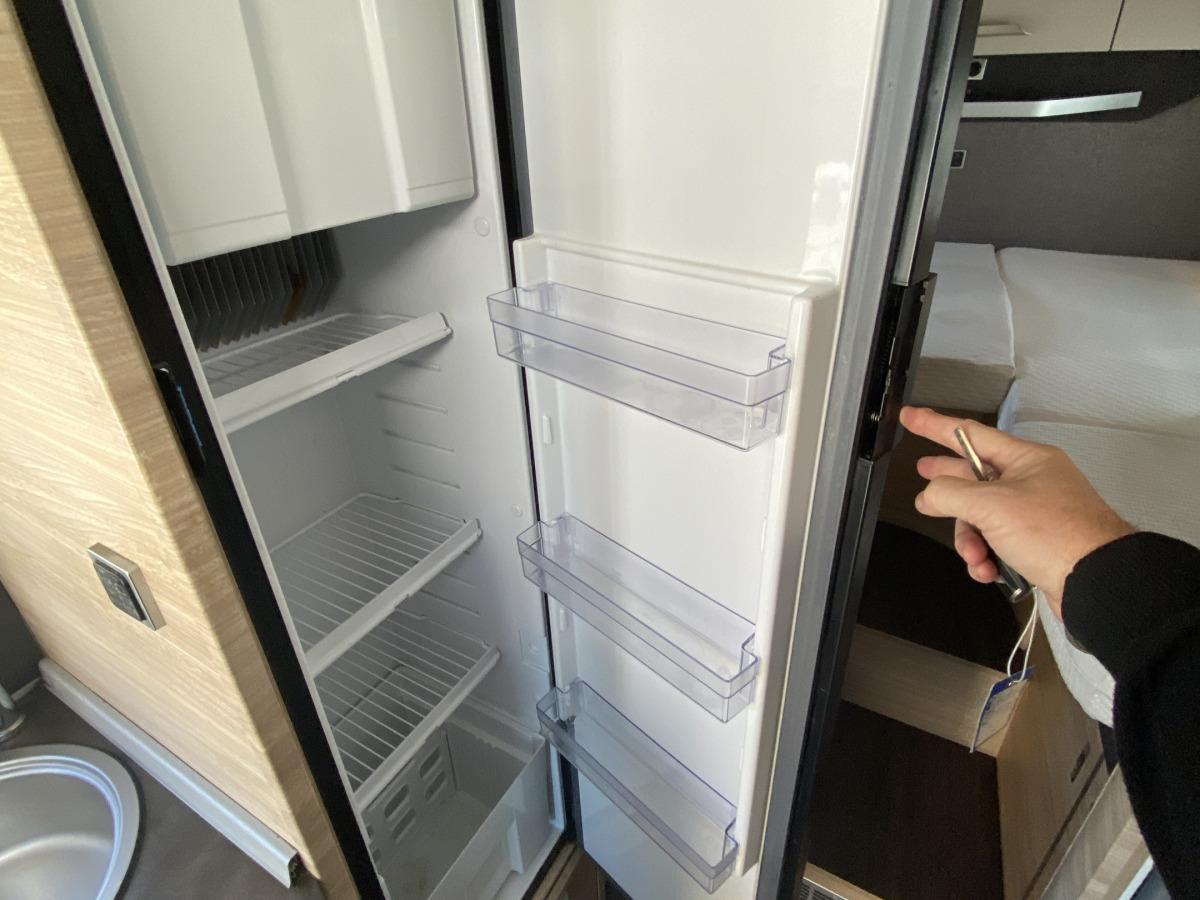 Knaus VAN TI PLUS 650 M / 4x4 / LÅNGBÄDDAR / AUTOMAT, bild 13 av 25